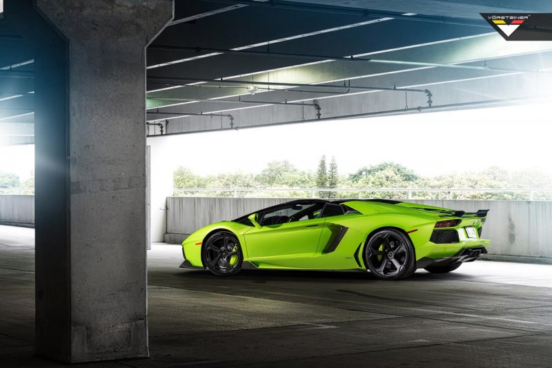 Lamborghini Aventador-V Roadster The Hulk от Vorsteiner