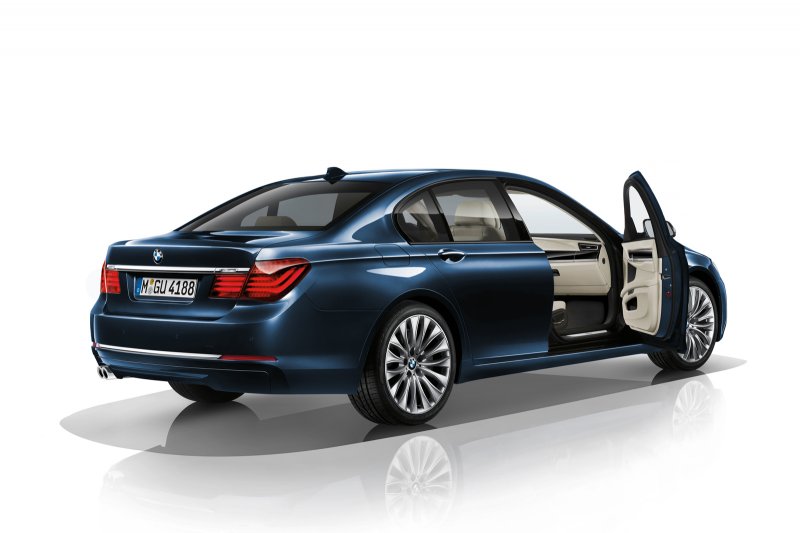 BMW представил роскошный и элегантный 7-Series Edition Exclusive