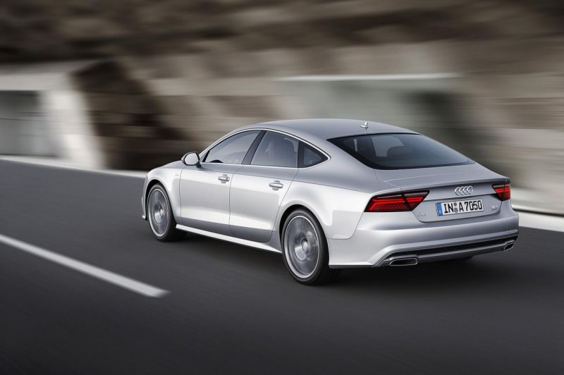 Audi представила рестайлинговый хэтчбек A7 Sportback