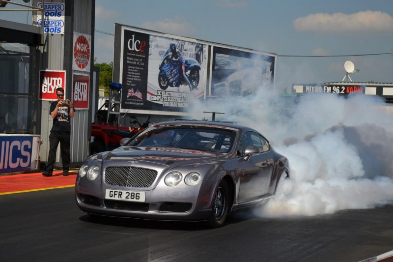 Bentley Continental GT превратили в драгстер мощностью 3000+ л. с.