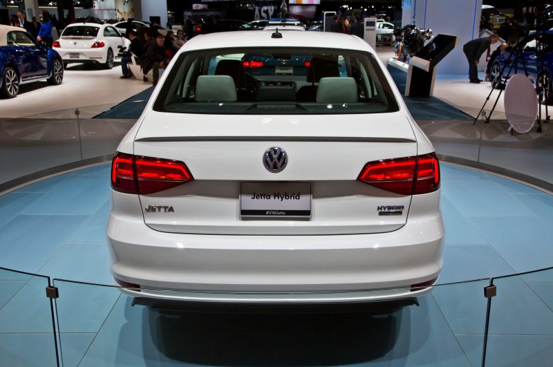 Тест-драйв Volkswagen Jetta (2015)