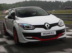 Renault Megane RS 275 Trophy-R установил рекорд Нюрбургринга