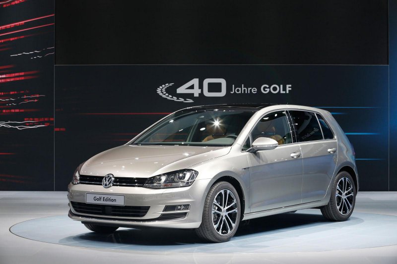 Volkswagen представил юбилейный Golf Edition