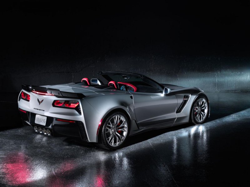 Стали известные точные данные Chevrolet Corvette Z06 2015 