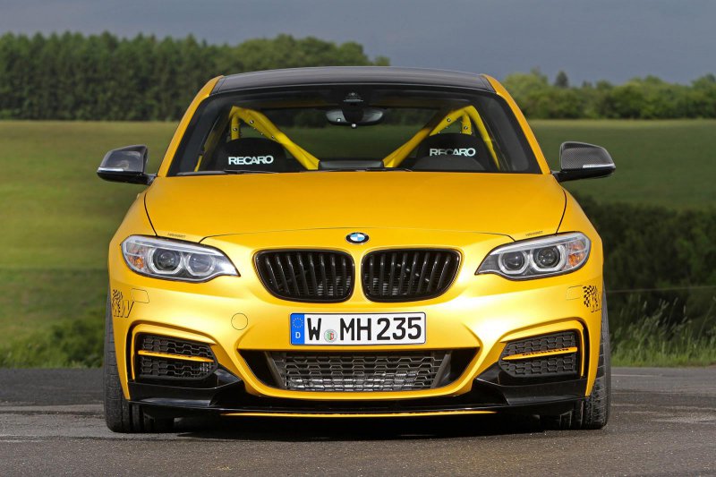 Manhart подготовил BMW M235i Coupe для трек-дней