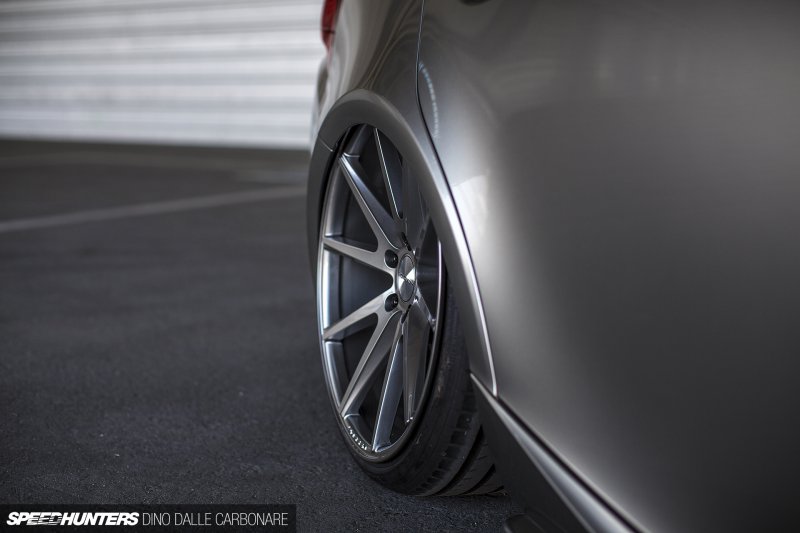 Lexus IS350 F Sport в обвесе Lexon на дисках Vossen