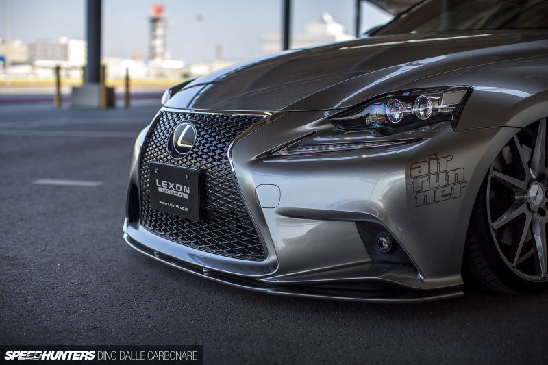 Lexus IS350 F Sport в обвесе Lexon на дисках Vossen