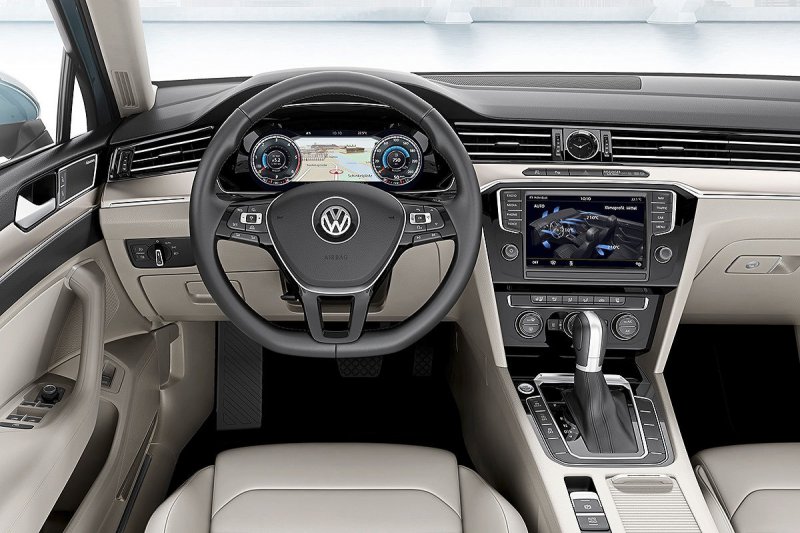 Volkswagen опубликовал фото нового поколения Passat B8