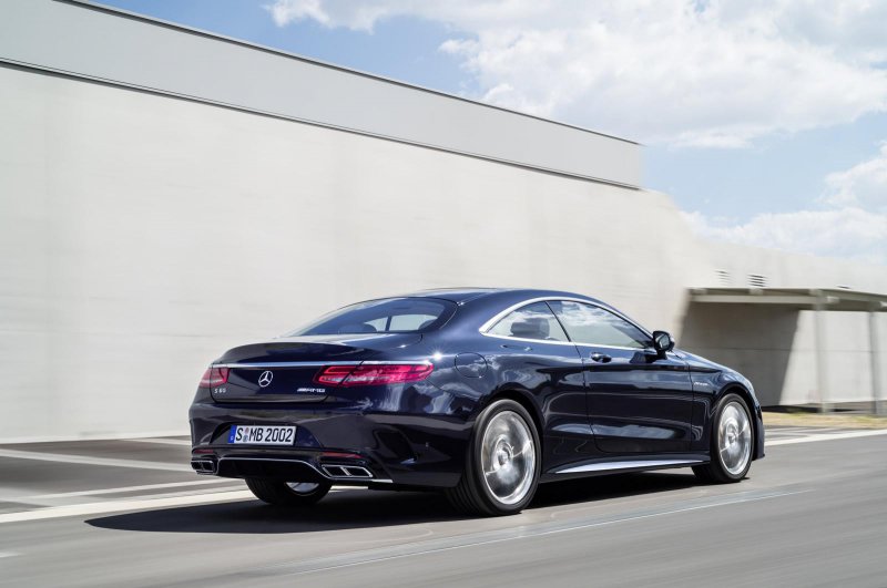 Mercedes-Benz S65 AMG Coupe - официальные данные