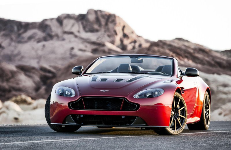 Aston Martin показал самый быстрый родстер V12 Vantage S Roadster