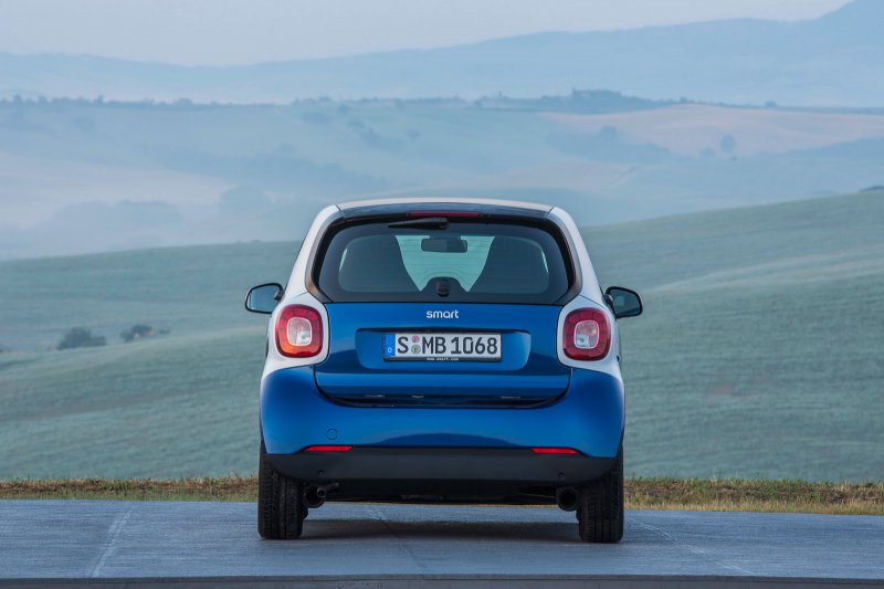 Smart представил компакт-кары ForTwo и ForFour 2015 года