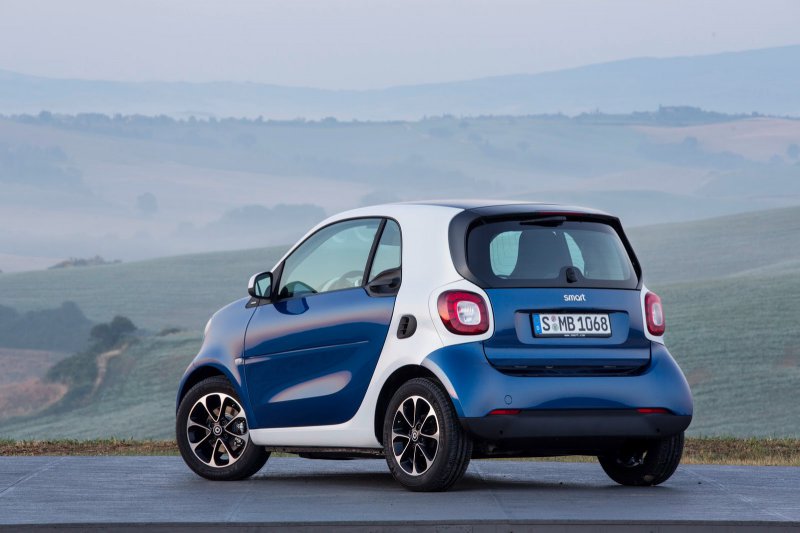 Smart представил компакт-кары ForTwo и ForFour 2015 года