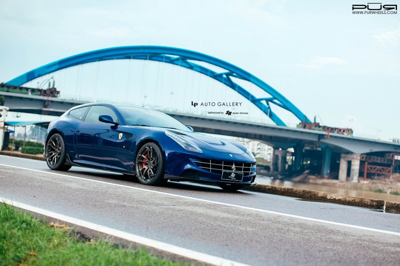 Ferrari FF в обвесе компании PUR от ателье SR Auto Group