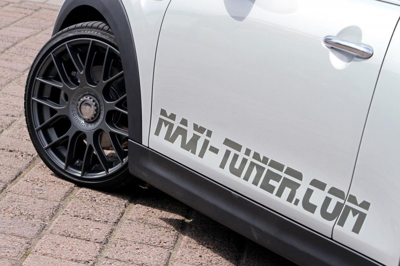 Maxi-Tuner форсировал MINI Cooper S 