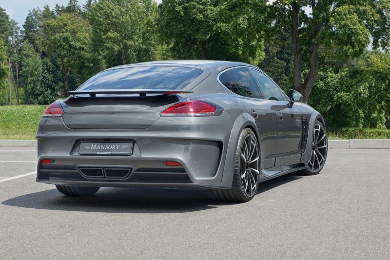 Mansory доработал рестайлинговый Porsche Panamera