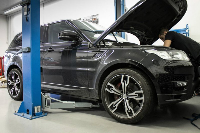 Mcchip-DKR «добавил лошадей» Range Rover Sport 