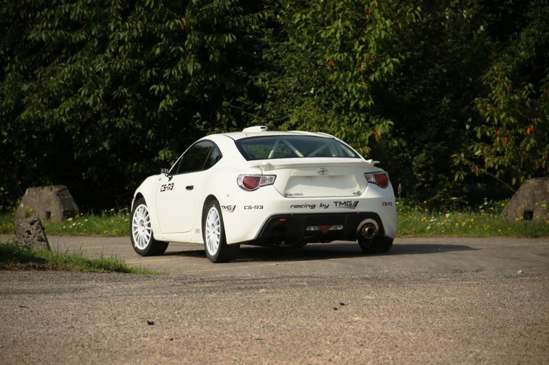 Toyota представила раллийный болид GT86 CS-R3