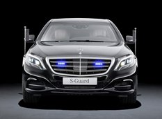 Mercedes-Benz представил бронированный лимузин S600 Guard