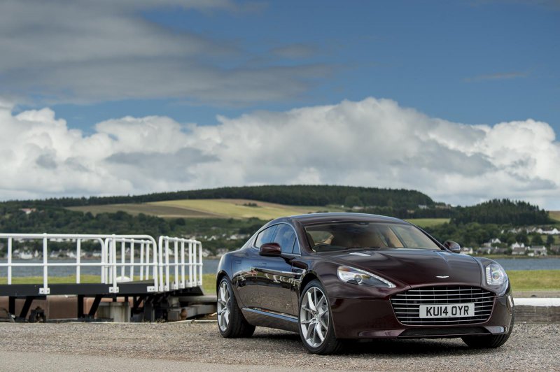 Aston Martin обновил спорткары Vanquish и Rapide S