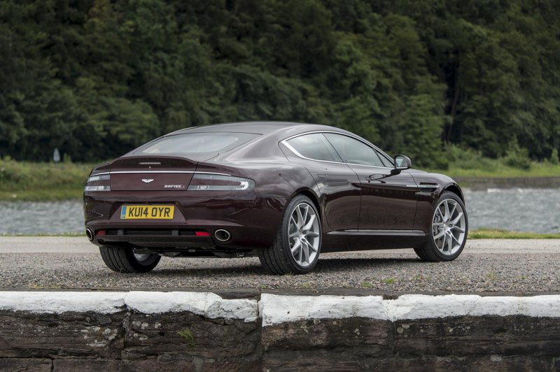 Aston Martin обновил спорткары Vanquish и Rapide S