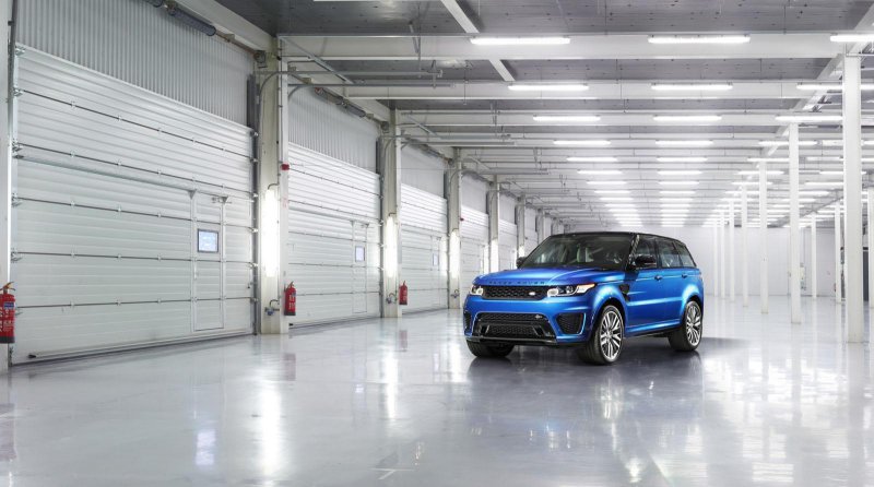 Land Rover рассекретил внедорожник Range Rover Sport SVR