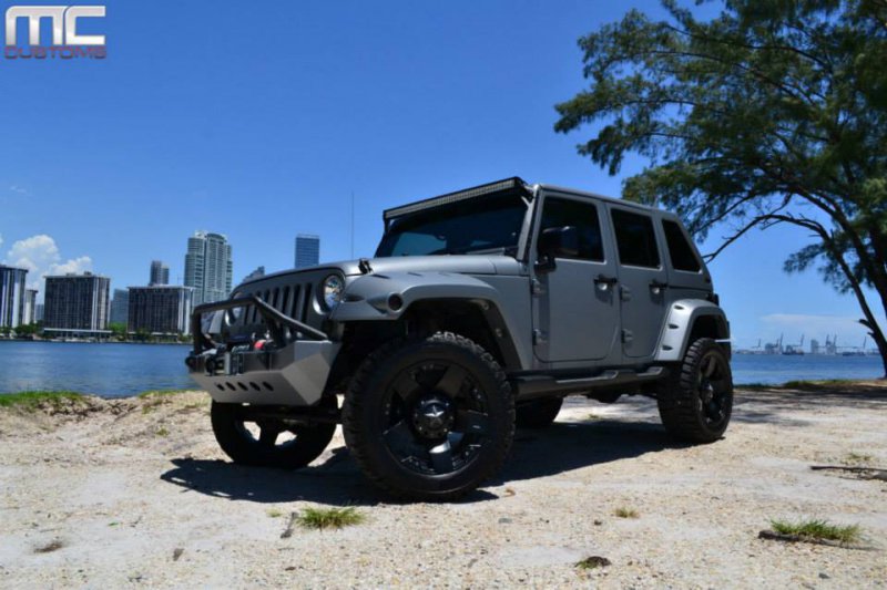 Jeep Wrangler Unlimited в исполнении ателье MC Customs