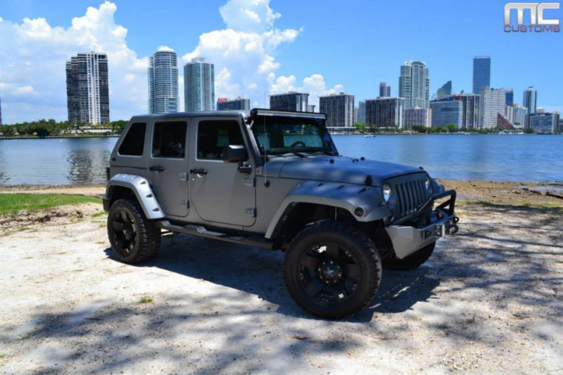 Jeep Wrangler Unlimited в исполнении ателье MC Customs