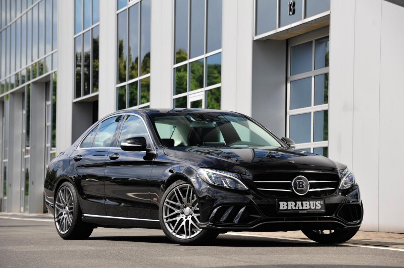 Ателье Brabus доработало Mercedes-Benz C-Class W205