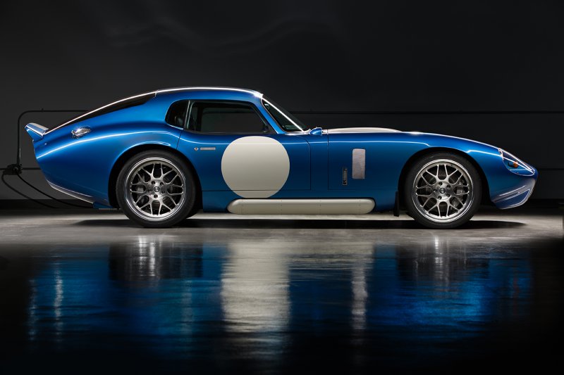 Спортивный электрокар Renovo Coupe оценили в 529 000 долларов