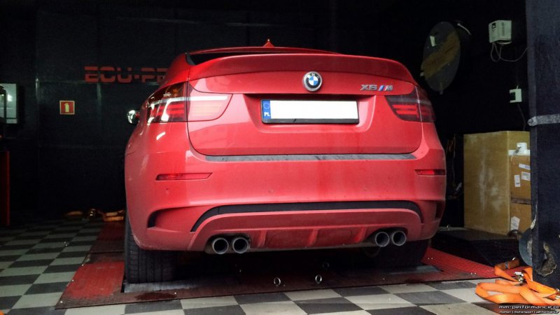 BMW X6M в легком тюнинге MM-Performance