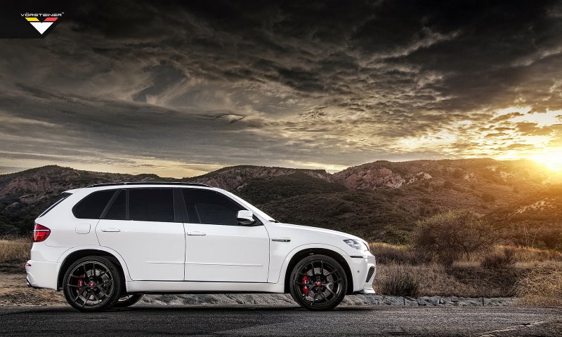 BMW X5M (E70) в легком тюнинге Vorsteiner