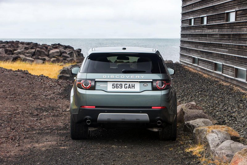 Land Rover заменил Freelander новой моделью Discovery Sport