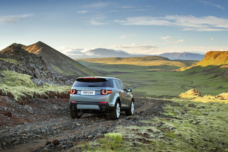 Land Rover заменил Freelander новой моделью Discovery Sport