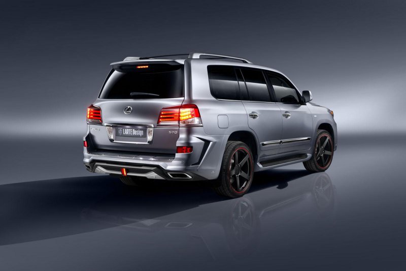 В ателье Larte Design доработали Lexus LX 570