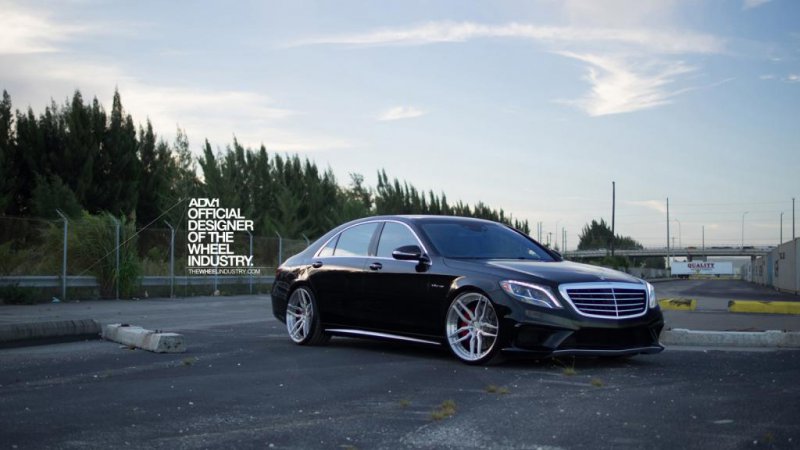 Mercedes S63 AMG S-model на дисках ADV.1 Wheels