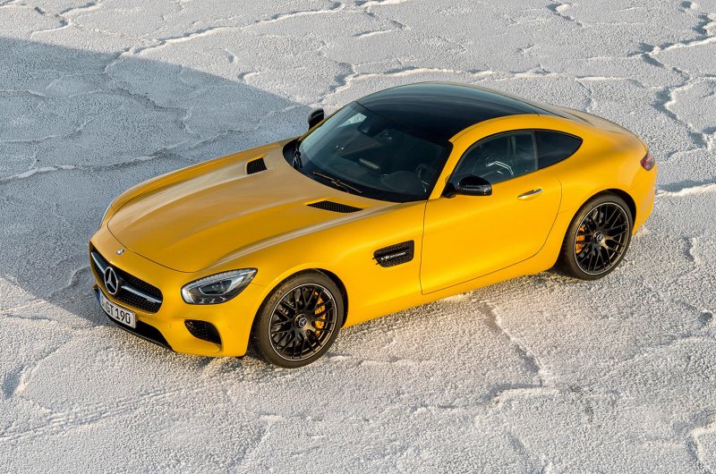 Mercedes-Benz официально представил спорткар AMG GT