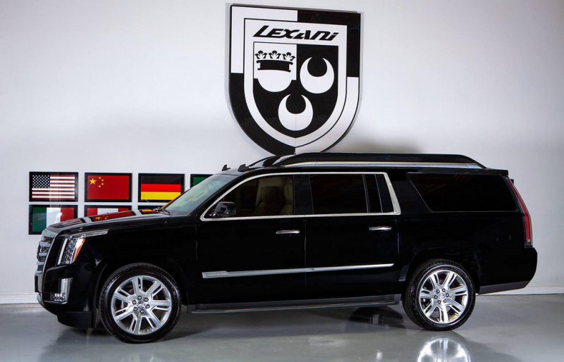 Lexani Motorcars построил лимузин Cadillac Escalade Concept One