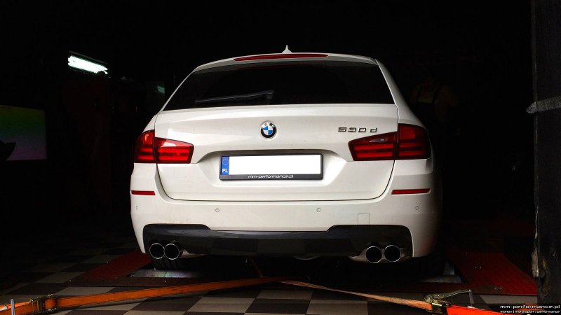 MM-Performance форсировал BMW 530d Touring xDrive (F11)