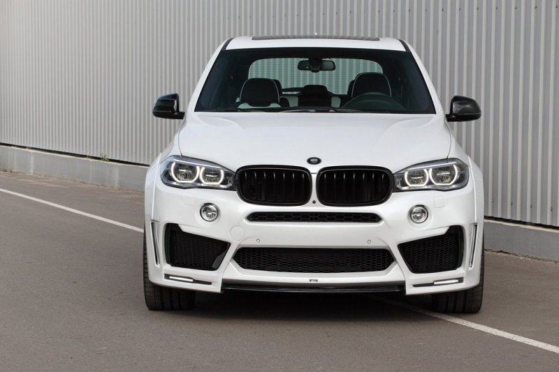 TopCar оснастил BMW X5 M50d обвесом CLR RS от Lumma Design