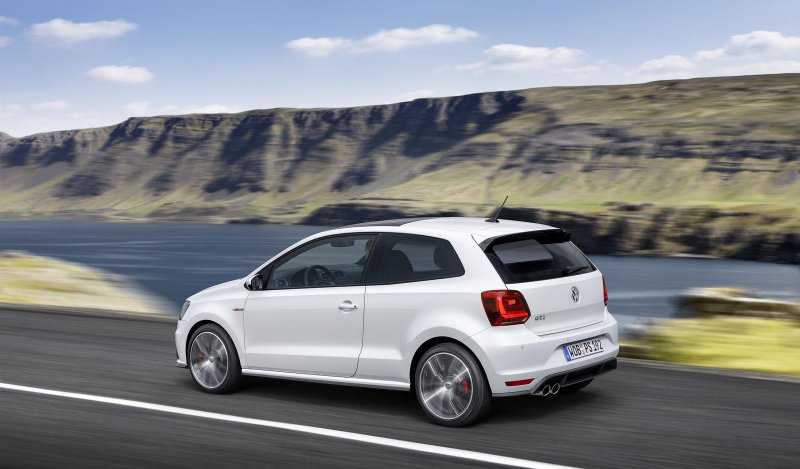 Volkswagen обновил компактный «горячий» хэтчбек Polo GTI