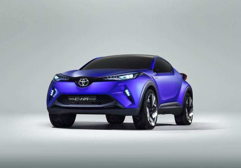 Toyota представит в Париже гибридный кроссовер C-HR