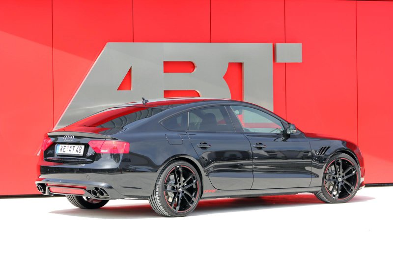 ABT Sportsline представил стильный хэтчбек AS5 DARK