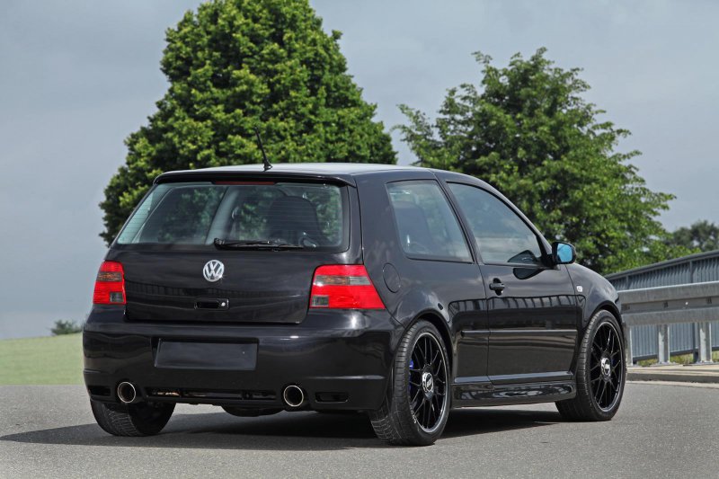 HPerformance форсировал Volkswagen Golf IV R32 до 650 л. с.