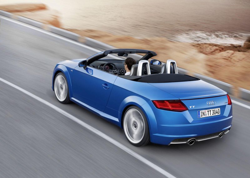 Audi рассекретила открытые версии TT и TTS Roadster