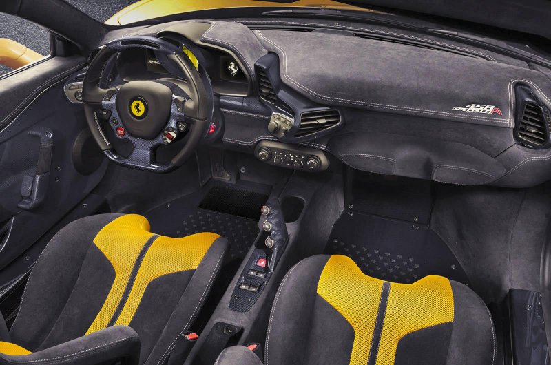 Ferrari покажет в Париже самый быстрый родстер 458 Speciale A