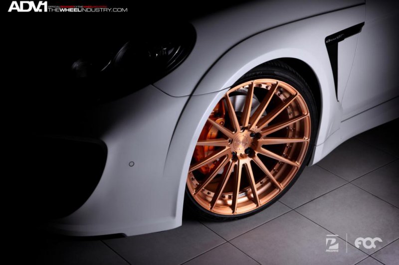 Porsche Panamera в обвесе TechArt GrandGT от ателье Prodrive