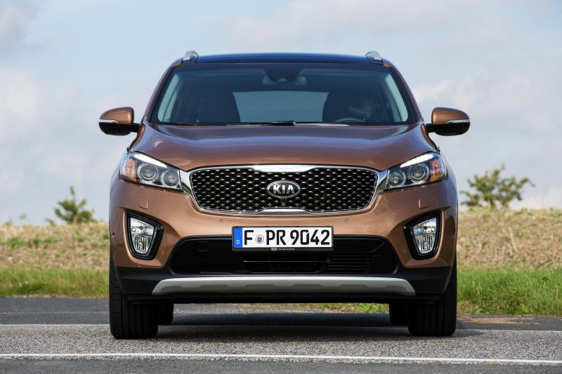 Kia рассекретила европейскую версию кроссовера Sorento