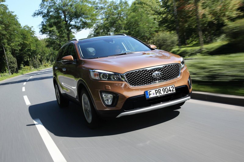 Kia рассекретила европейскую версию кроссовера Sorento