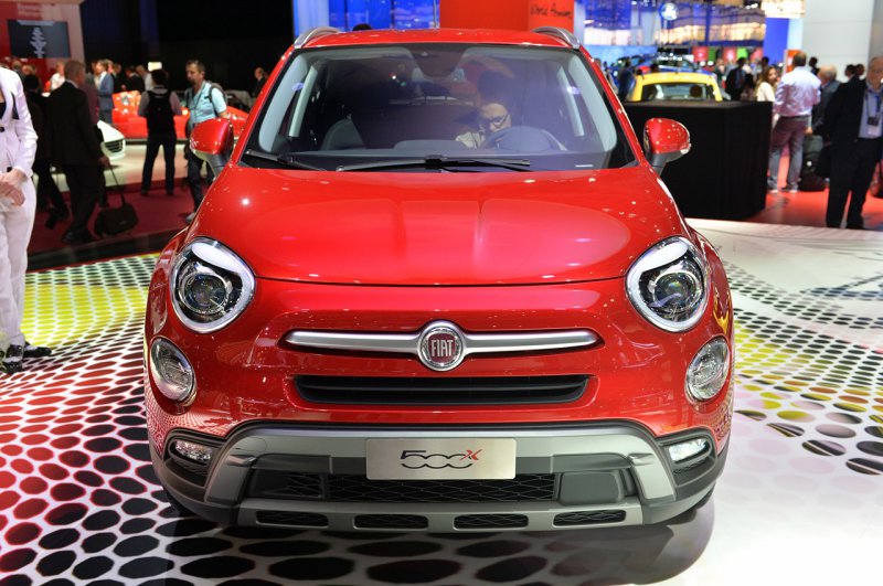 Париж 2014: FIAT показал миниатюрный кроссовер 500X