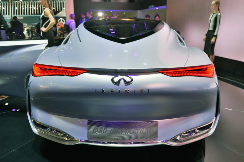 Париж 2014: Infiniti представила большой фастбек Q80 Inspiration